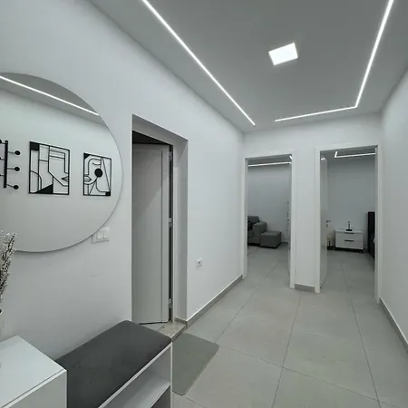 In شقة